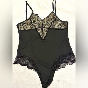 Lace body suit